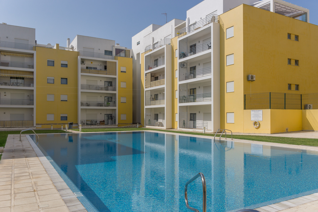 Apartamento Praia Algarve | Yellow Armacao de Pera