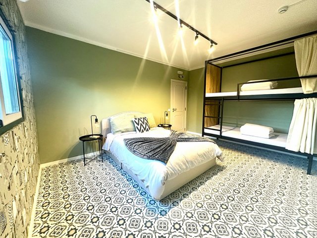 Walk In Hostel Faro Airport, Room T - Private