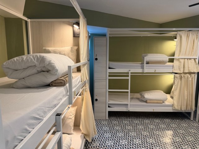 Walk In Hostel Faro Airport, Room W, Bed 3 - Female Dormitory